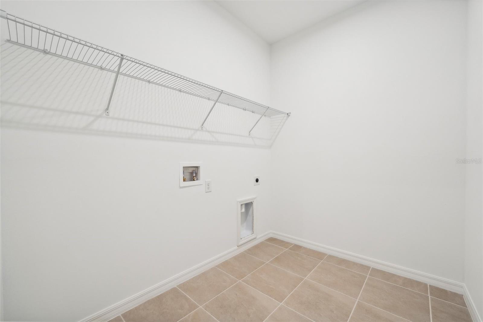 Image 22 of 27 For 890 Pebble Crest Lane