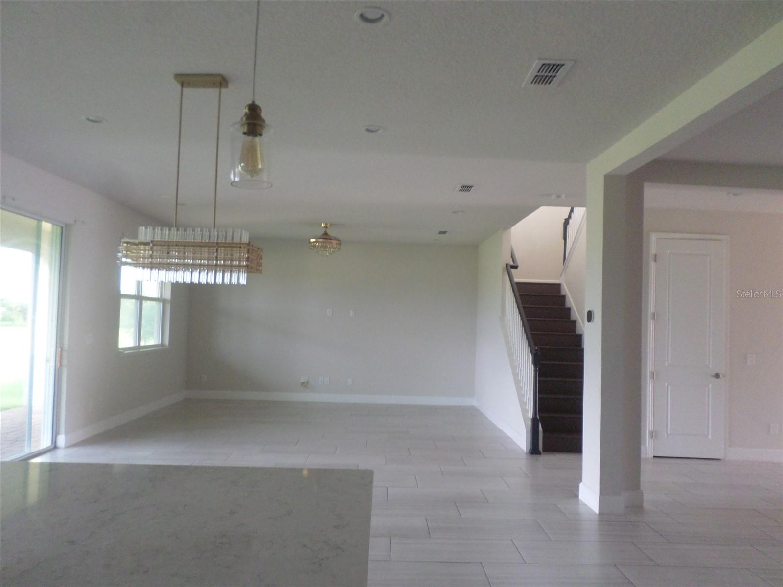 Image 6 of 13 For 2659 Park Ridge Street