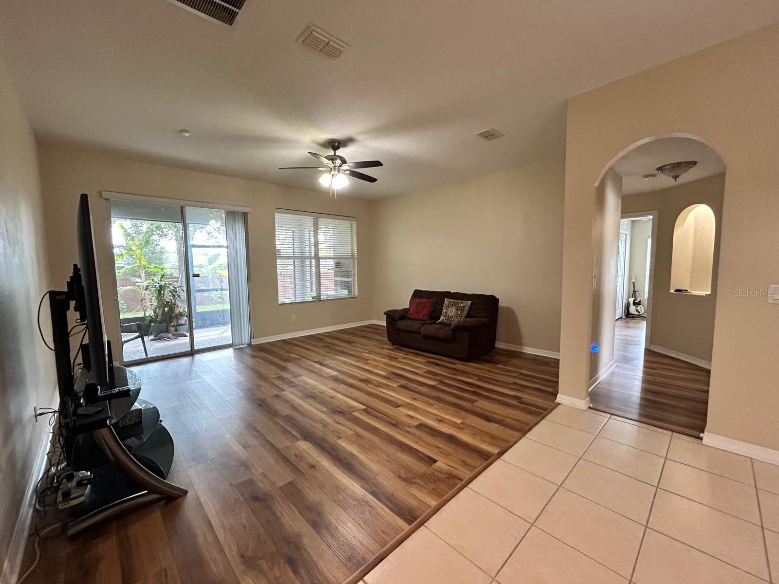 Image 16 of 31 For 1415 Ellis Fallon Loop