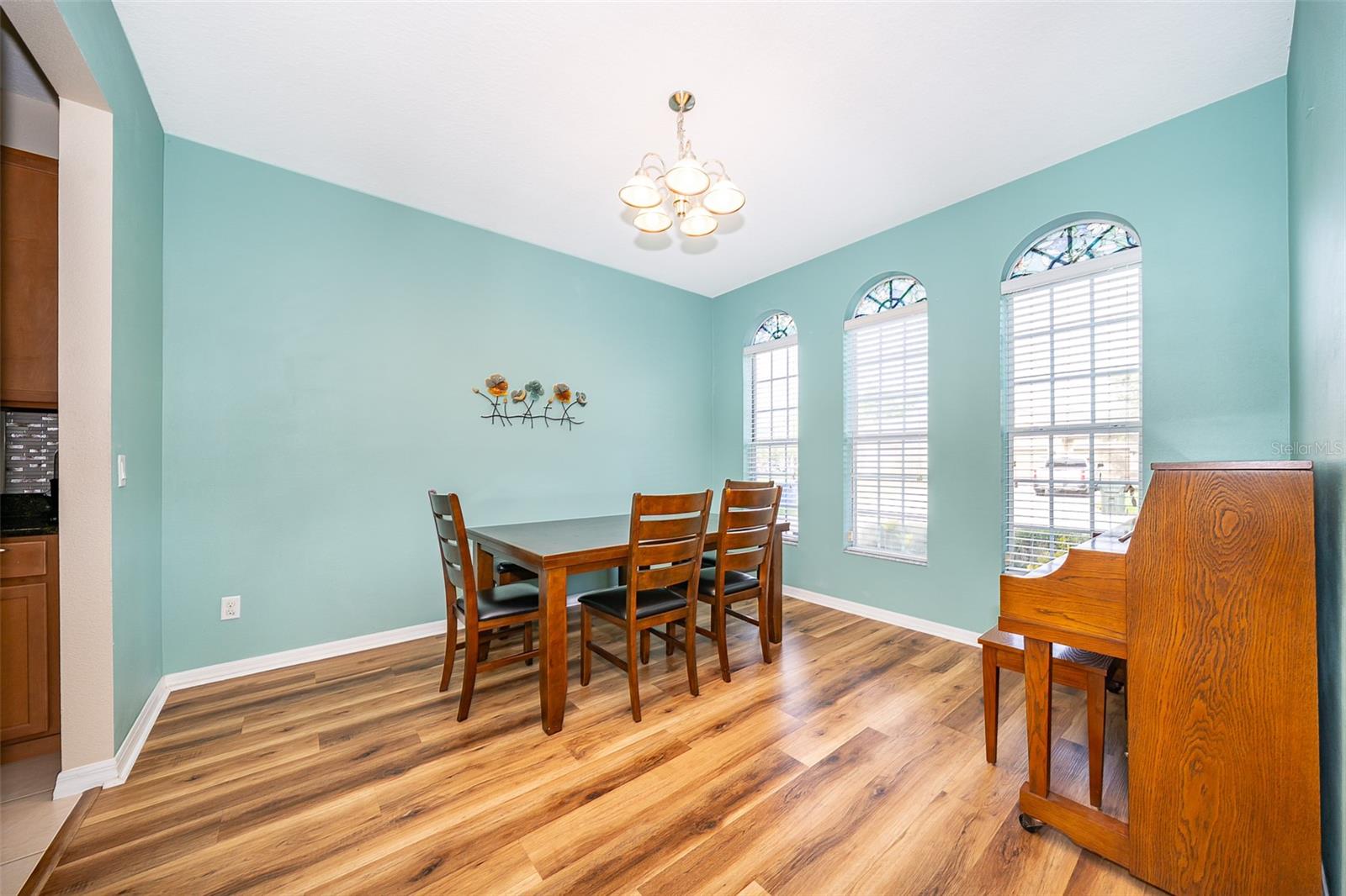 Image 9 of 31 For 1415 Ellis Fallon Loop