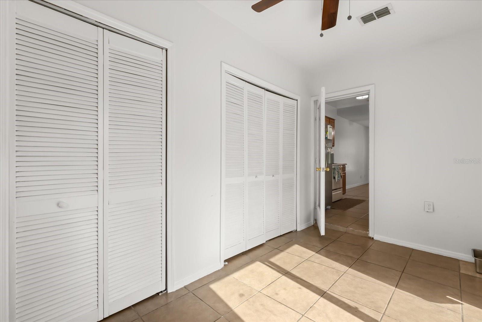 Image 18 of 26 For 6844 Longmeade Lane