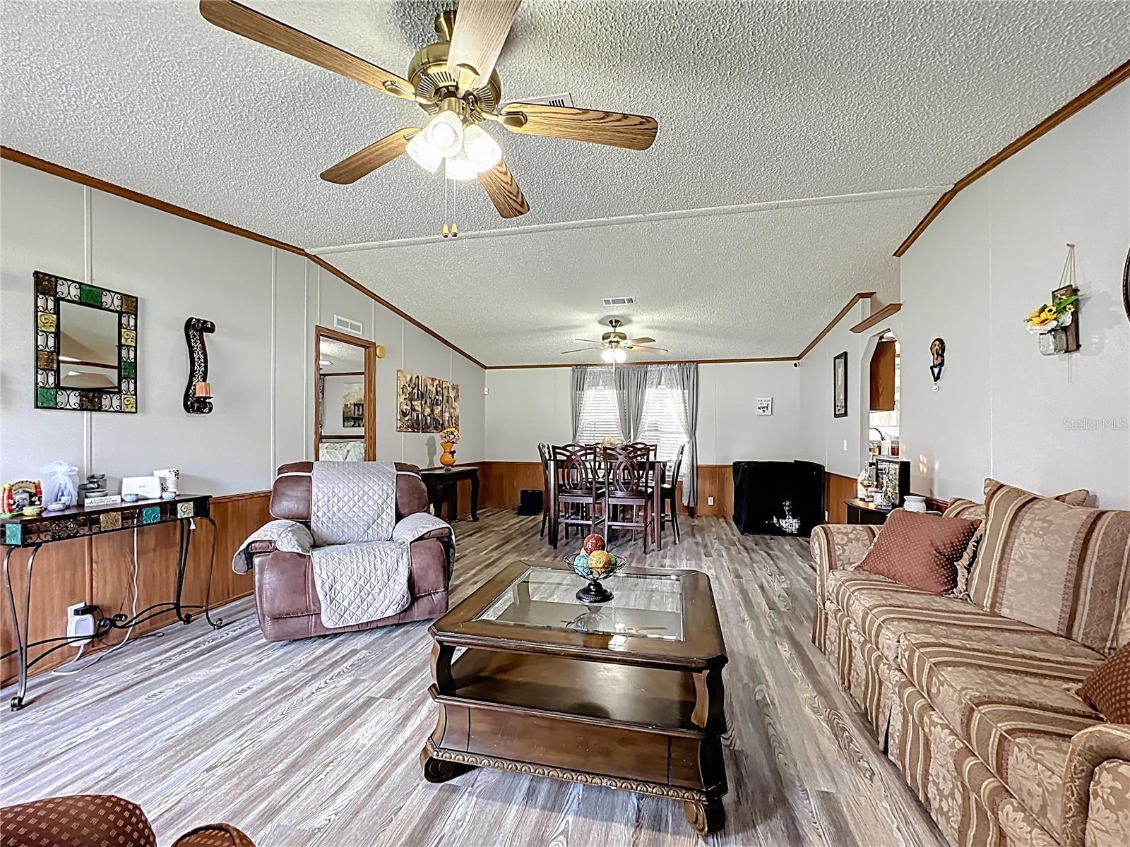 Image 10 of 89 For 4165 Kaiser Avenue