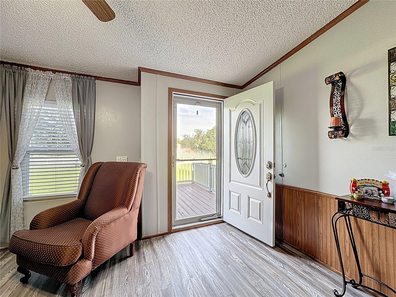 Image 8 of 89 For 4165 Kaiser Avenue