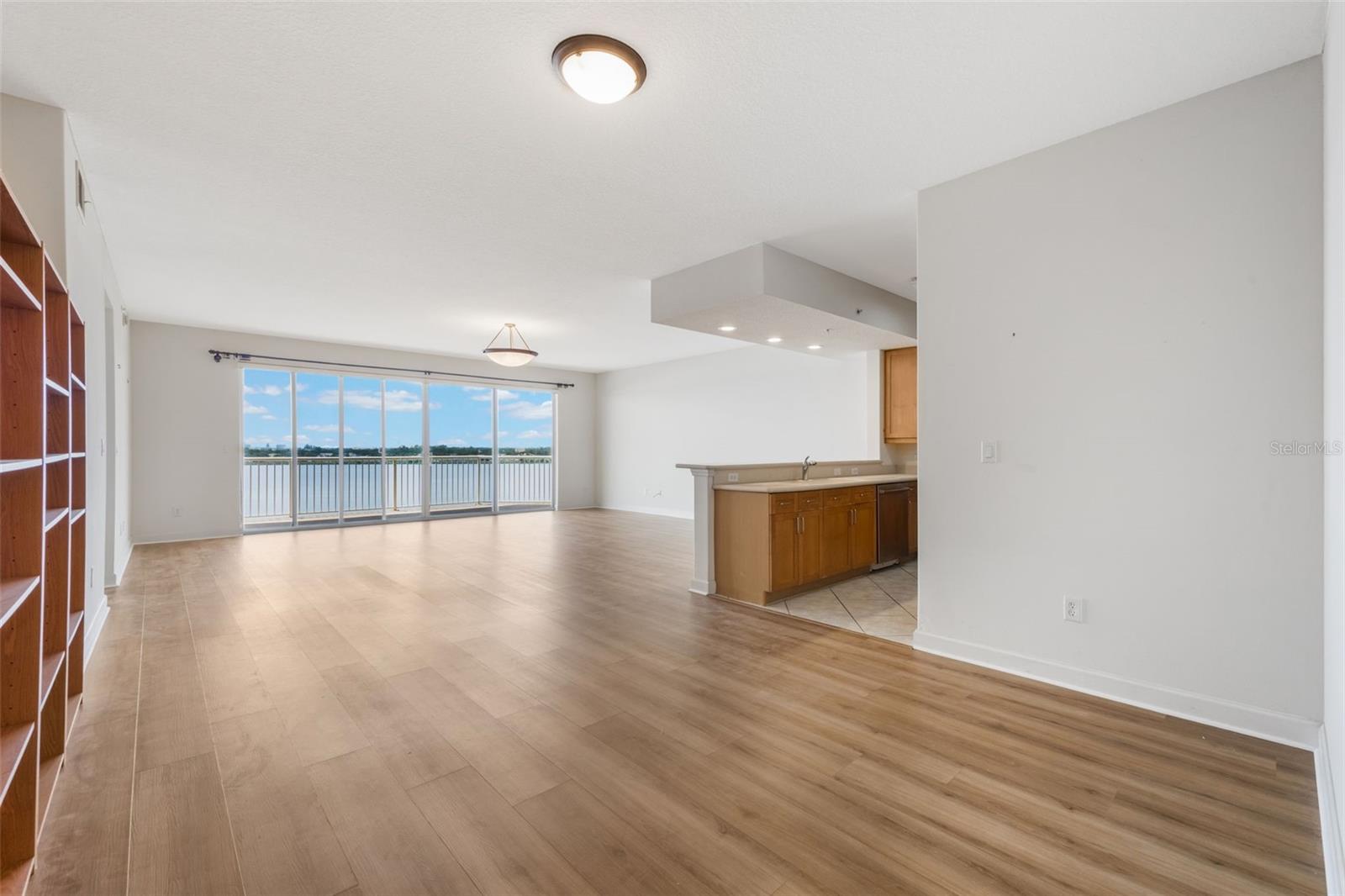 Image 7 of 44 For 6336 Buford Street 707