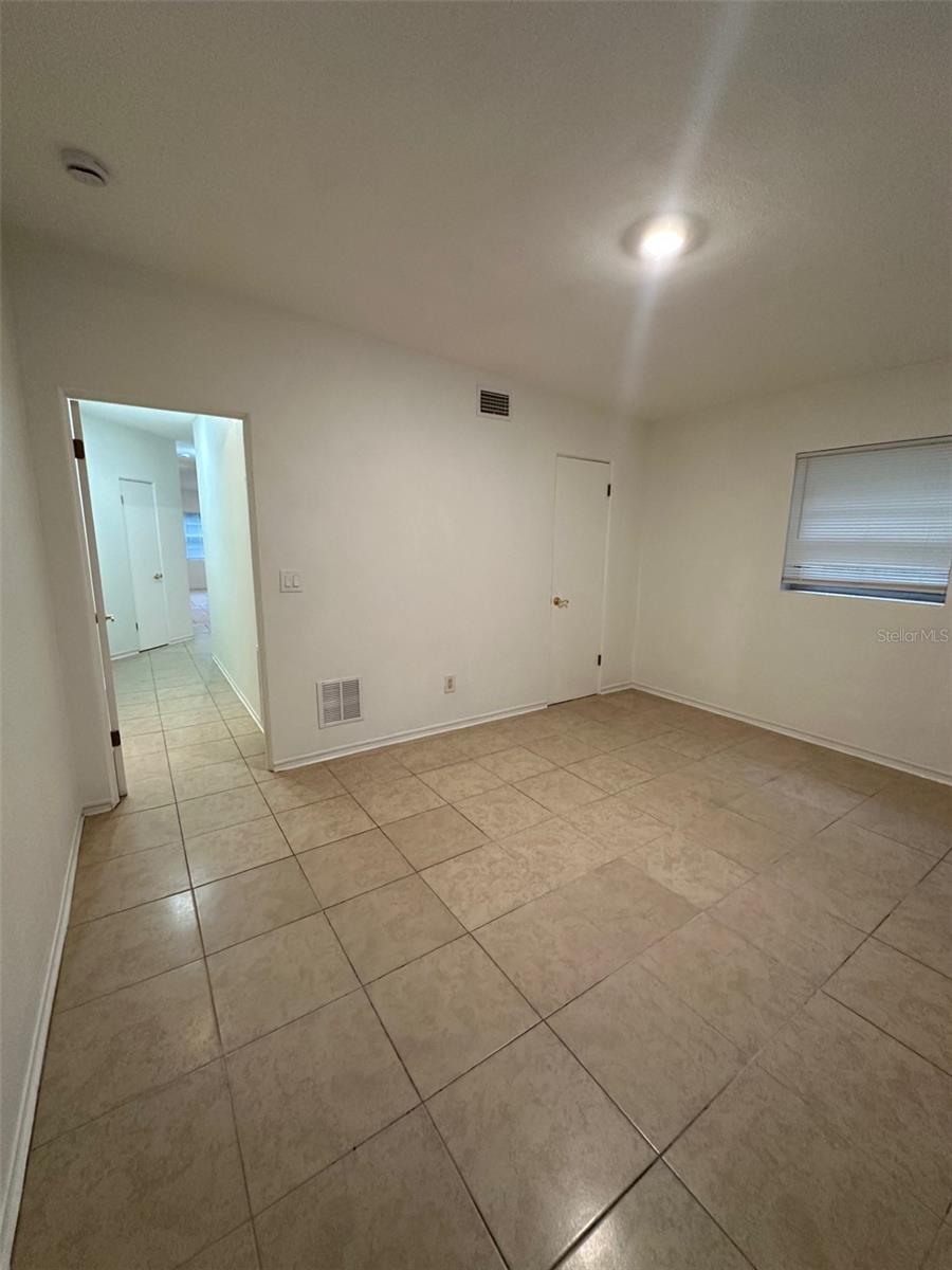 Image 12 of 15 For 1716 Kaley Avenue