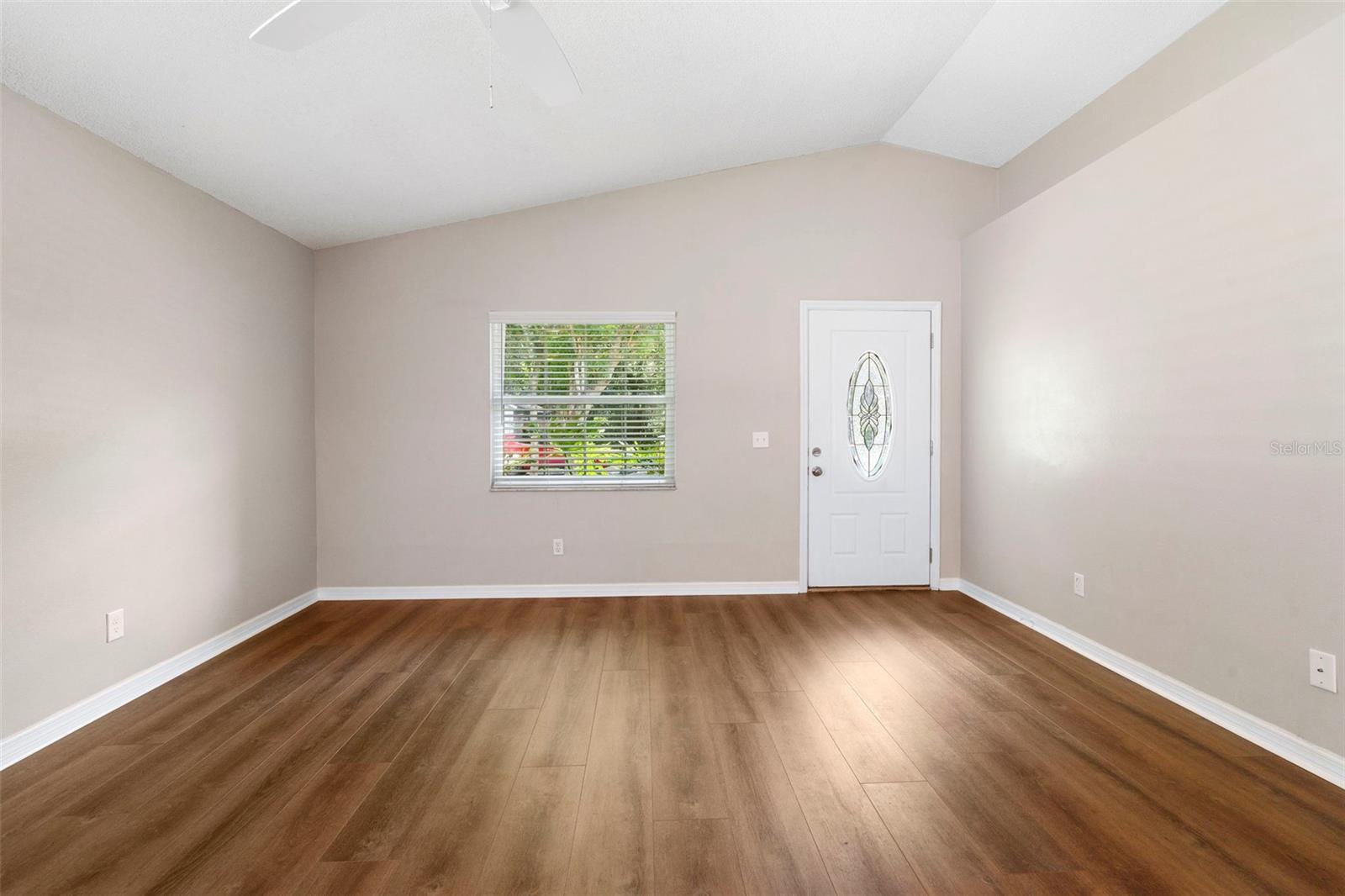 Image 12 of 41 For 2033 Garwood Drive