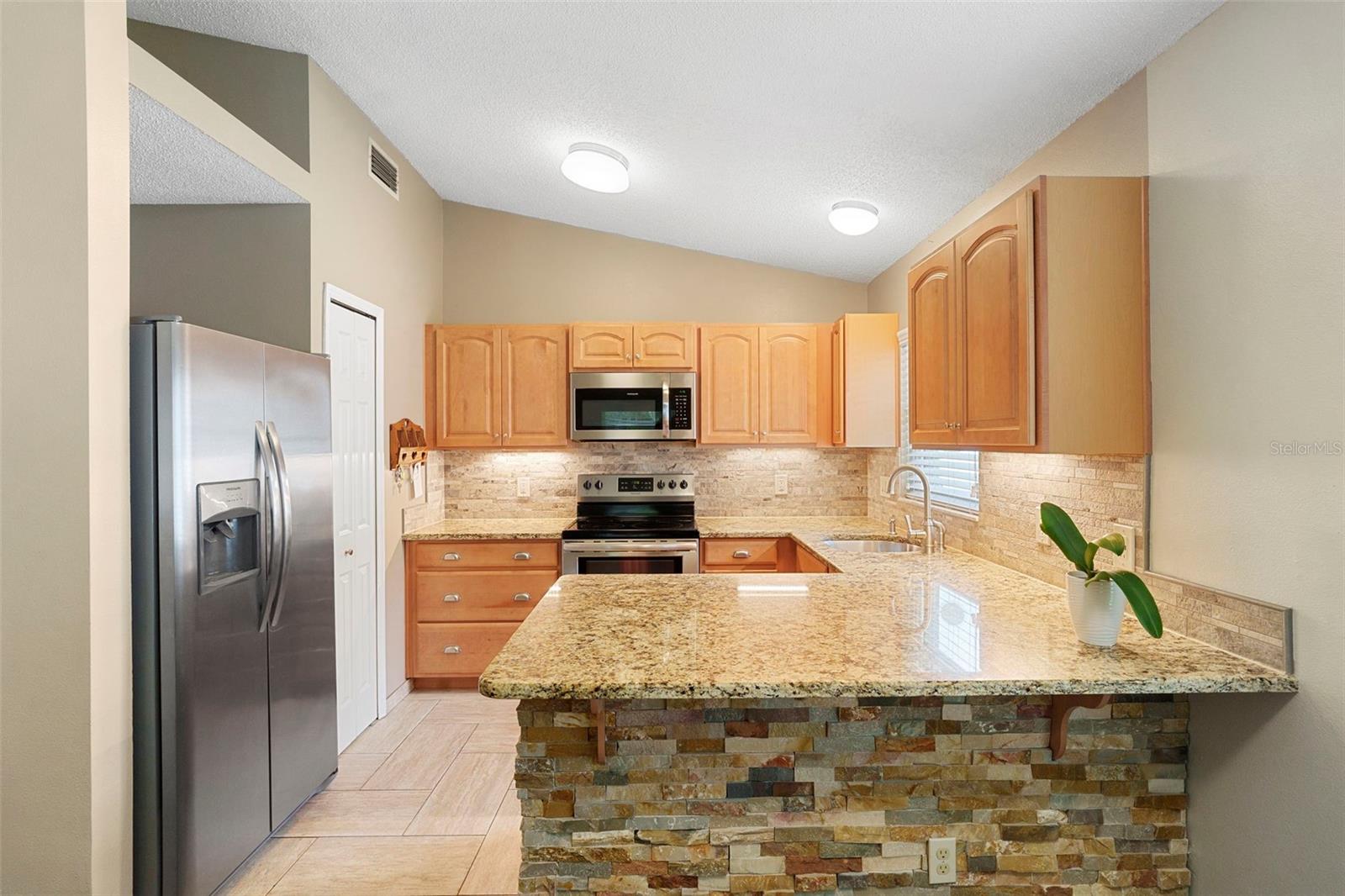 Image 15 of 41 For 2033 Garwood Drive