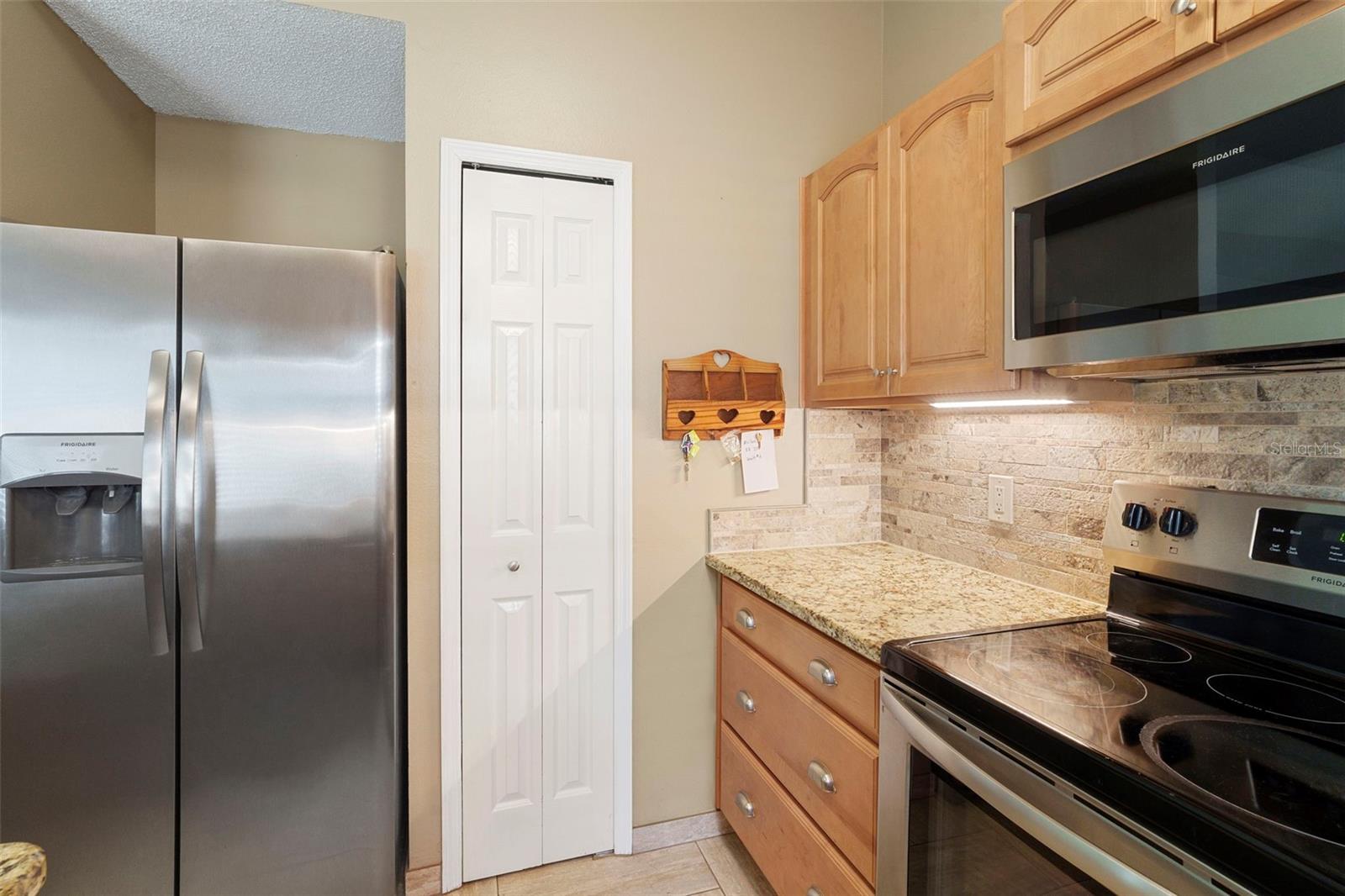 Image 19 of 41 For 2033 Garwood Drive