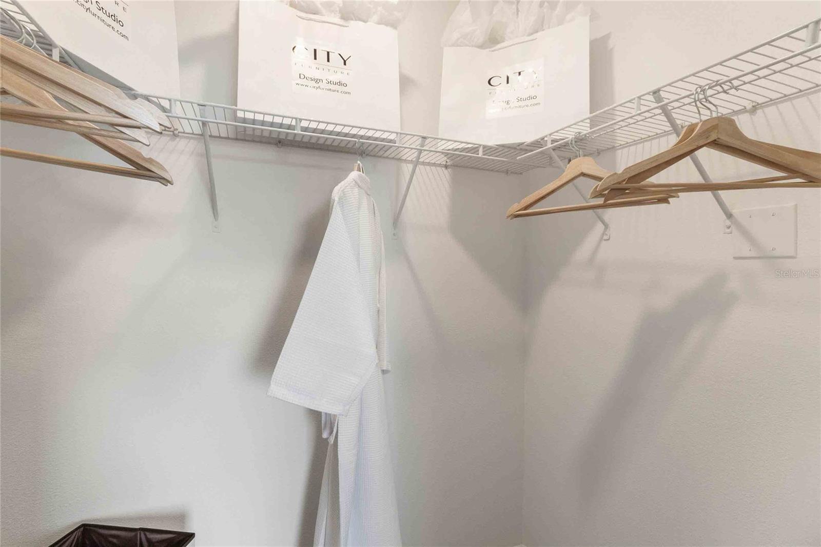 Image 18 of 33 For 720 Preston Cove Drive