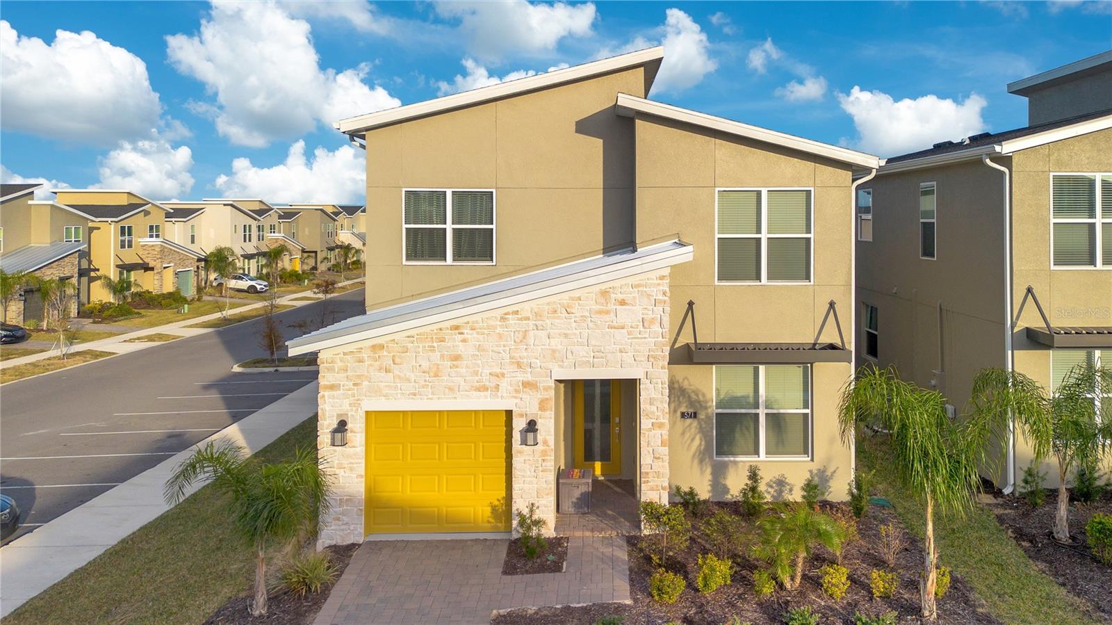 Details for 571 Drop Shot Drive, DAVENPORT, FL 33896