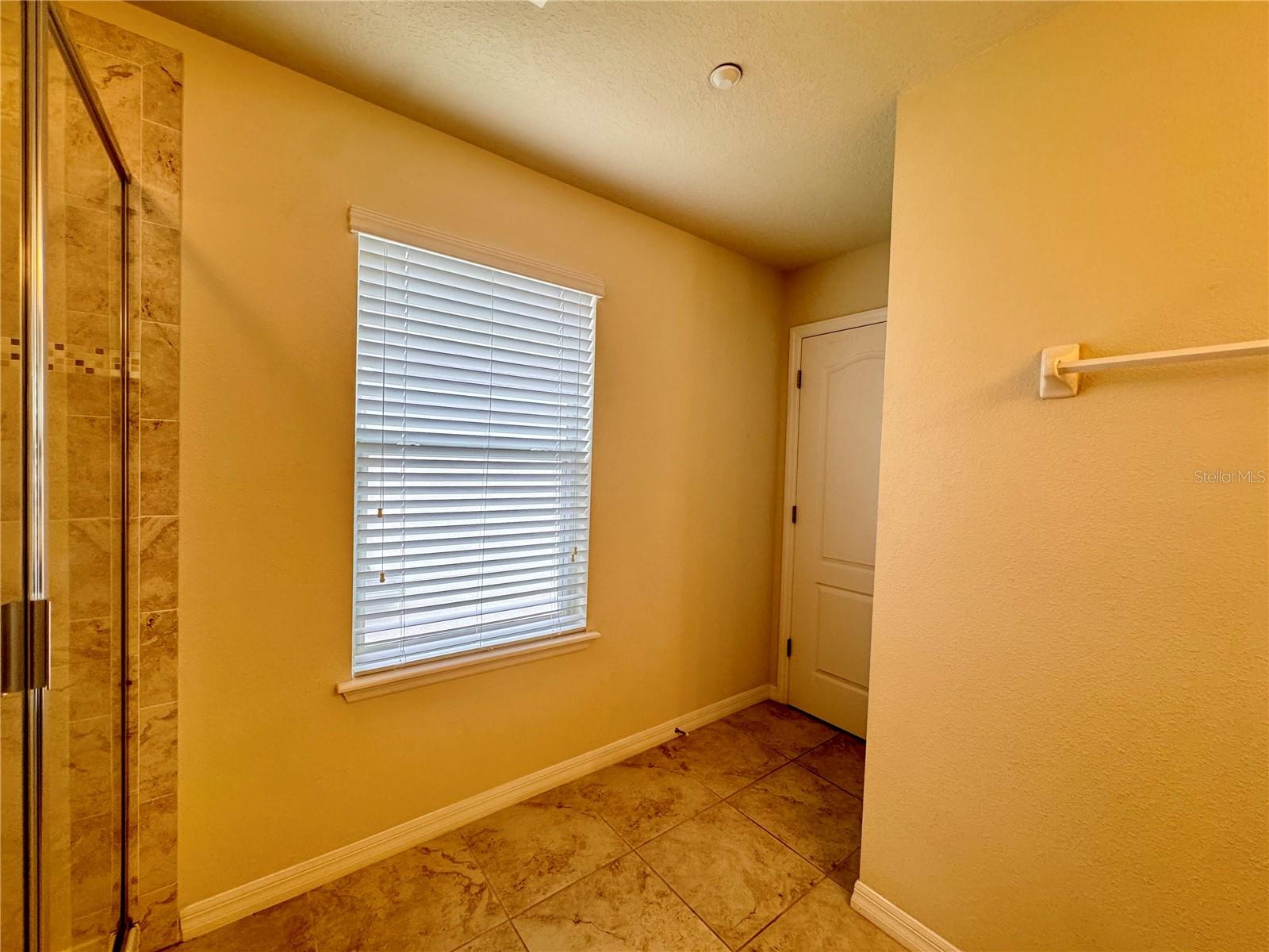 Image 30 of 38 For 7613 Aloma Pines Court