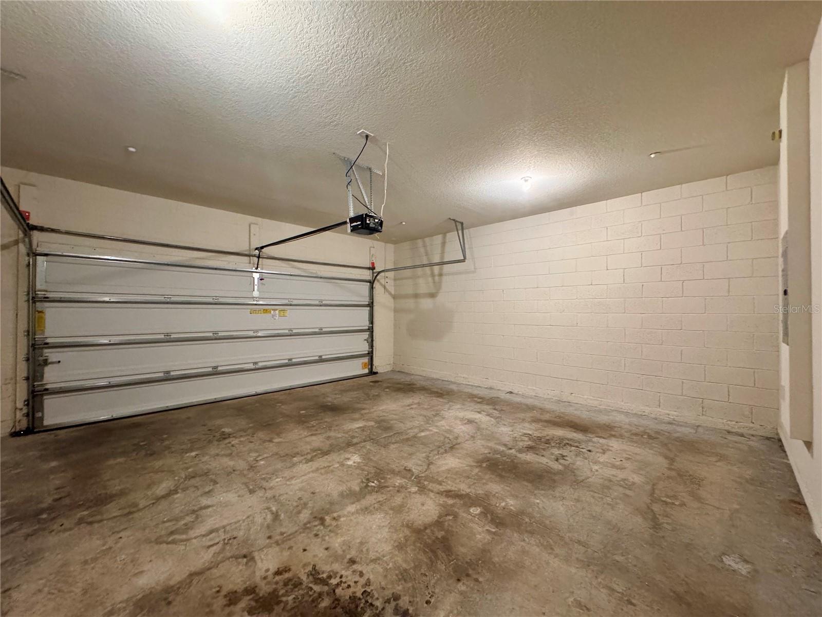 Image 37 of 38 For 7613 Aloma Pines Court
