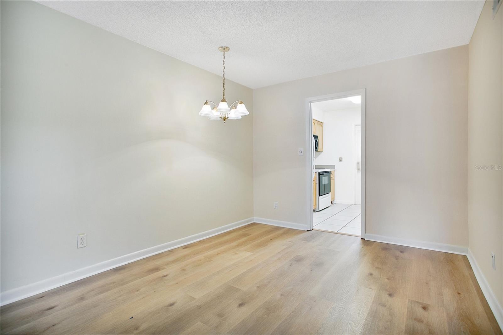 Image 6 of 23 For 200 Saint Andrews Boulevard 3502