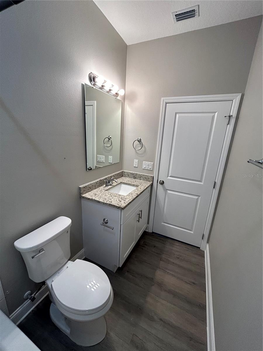 Image 12 of 21 For 817 Savona Place A