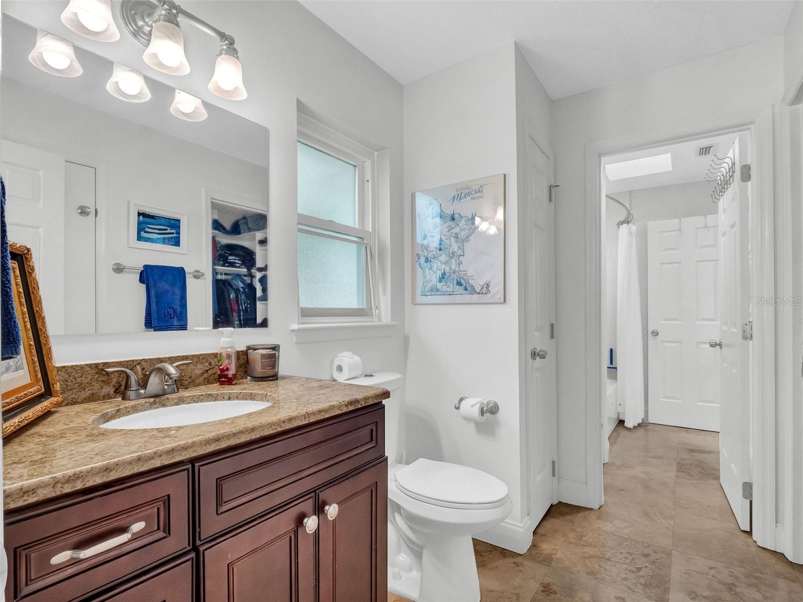 Image 37 of 52 For 8050 Winpine Court