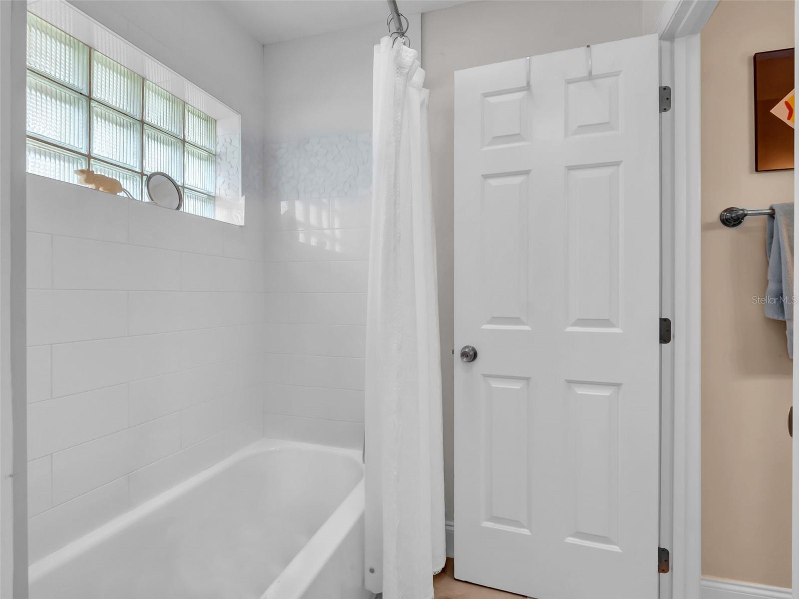 Image 38 of 52 For 8050 Winpine Court