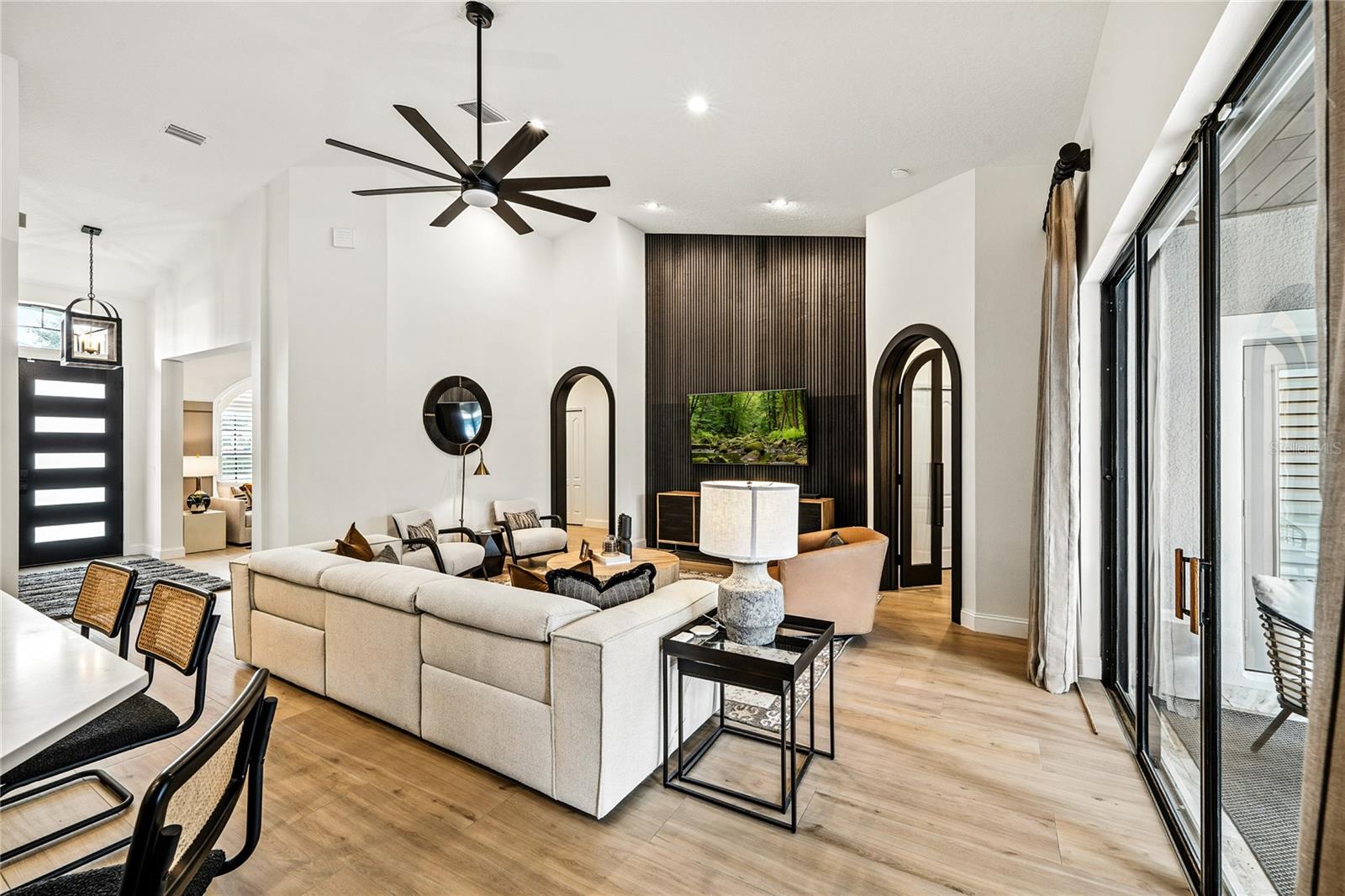 Image 31 of 66 For 864 Blairmont Lane