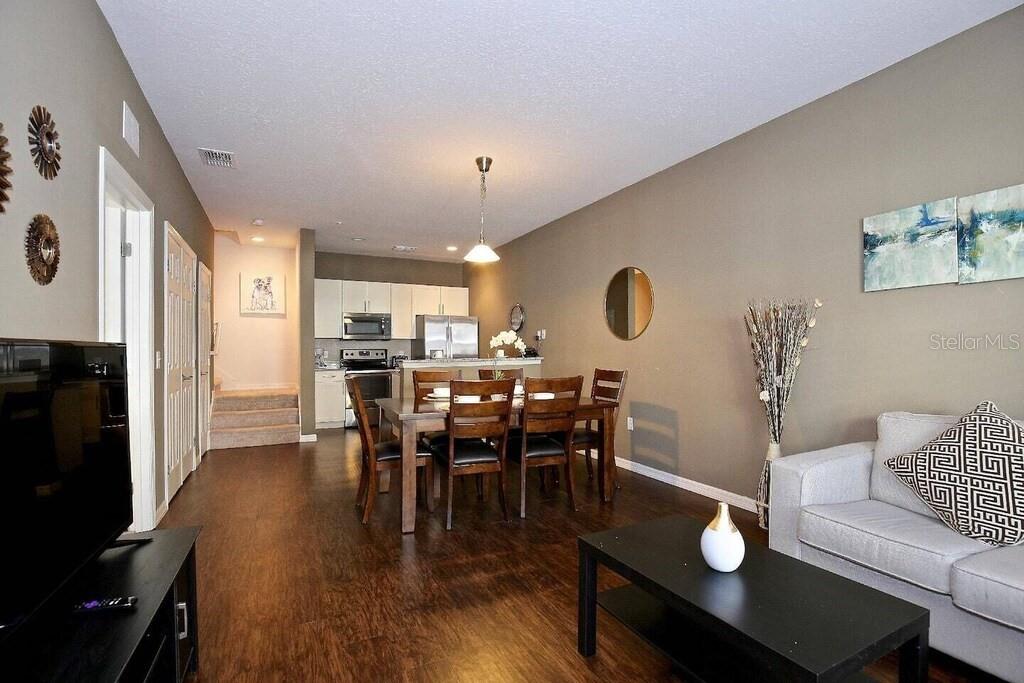 Image 11 of 18 For 3211 Wish Avenue