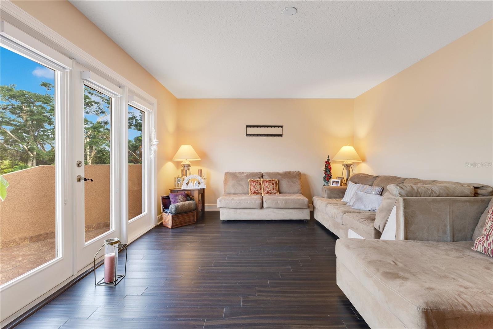 Image 45 of 75 For 1438 Belfiore Way