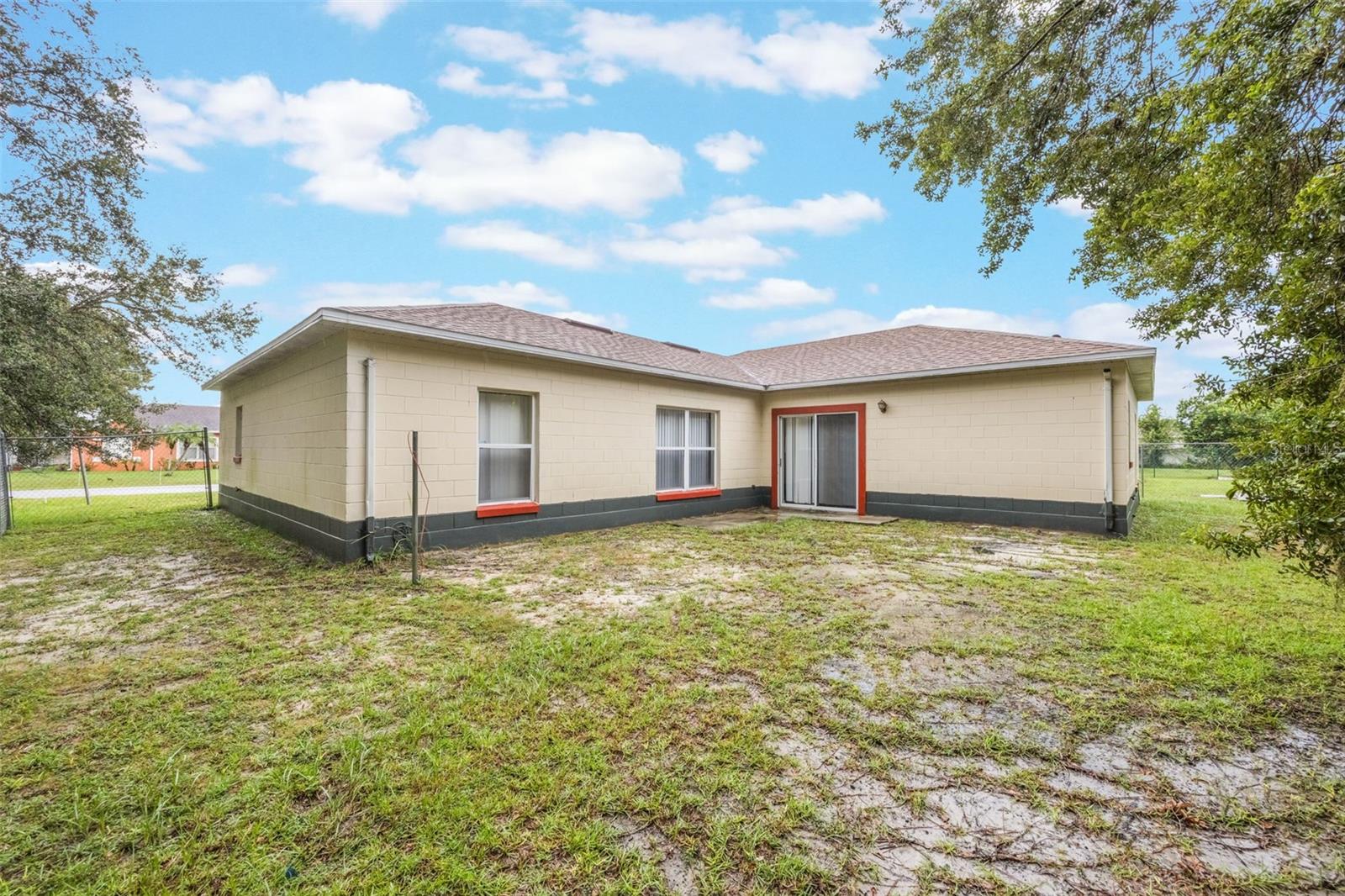 Image 20 of 21 For 1102 Perpignan Court