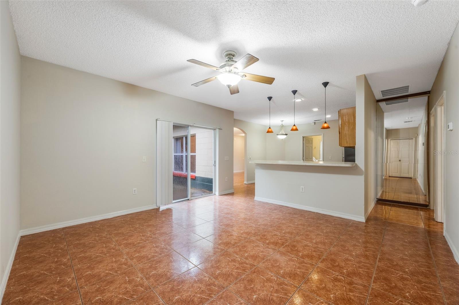 Image 9 of 21 For 1102 Perpignan Court