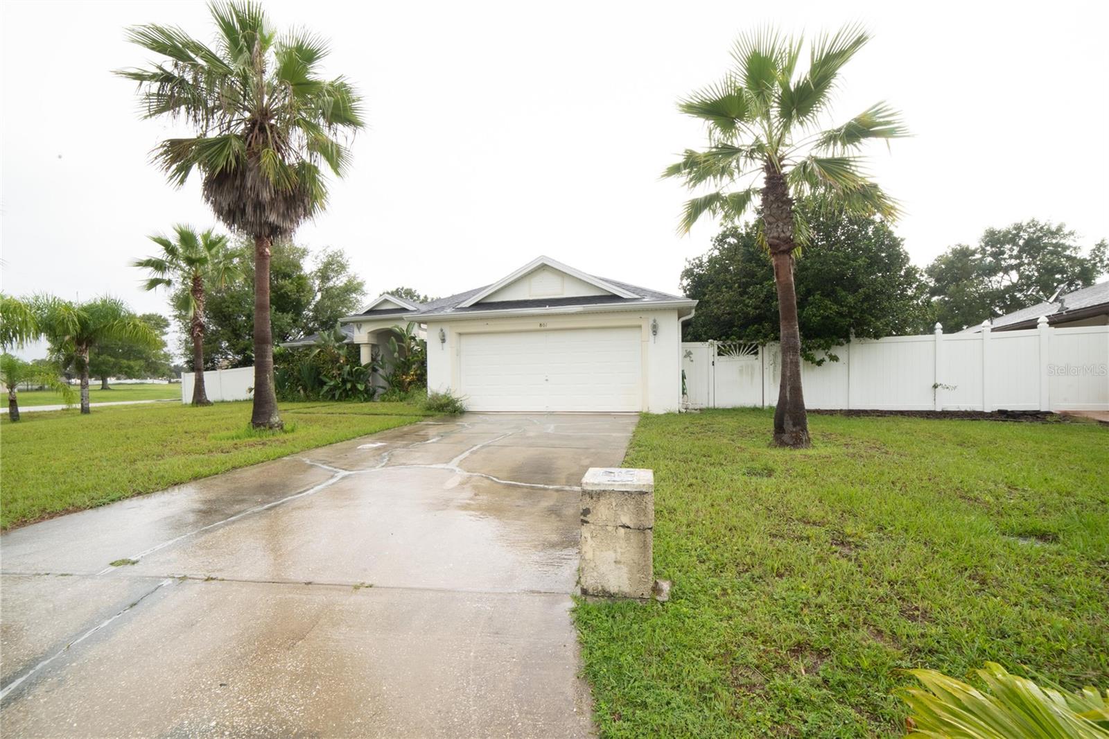 Image 2 of 26 For 801 San Remo Court