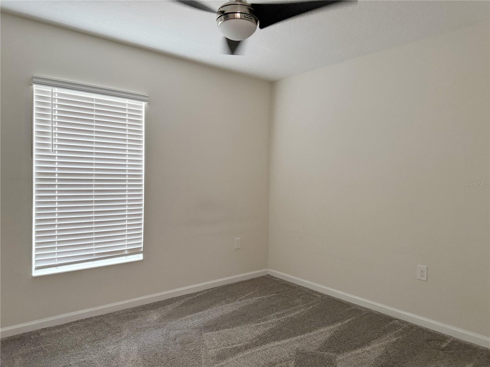 Image 7 of 24 For 16444 Champlain Street