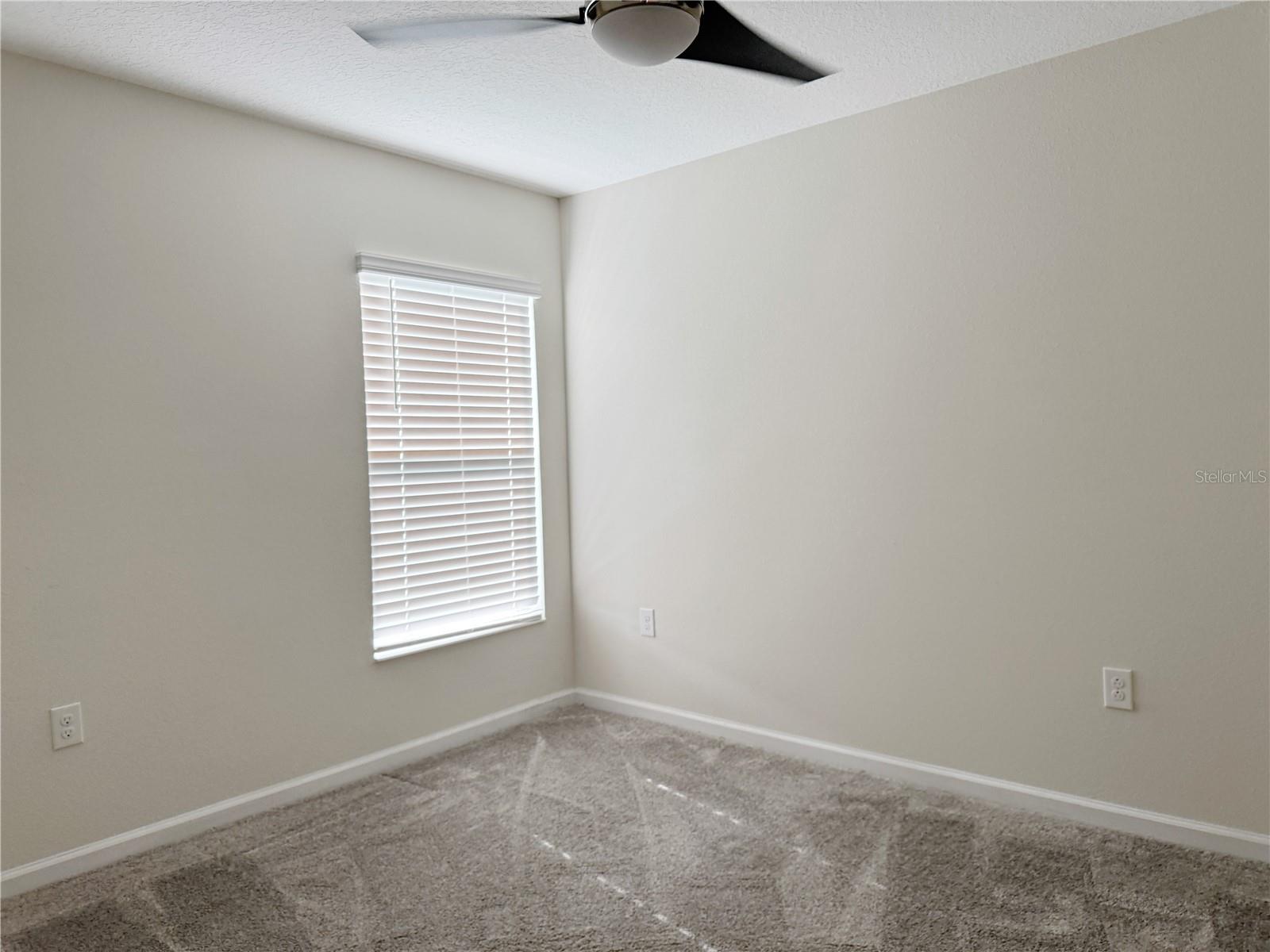 Image 8 of 24 For 16444 Champlain Street