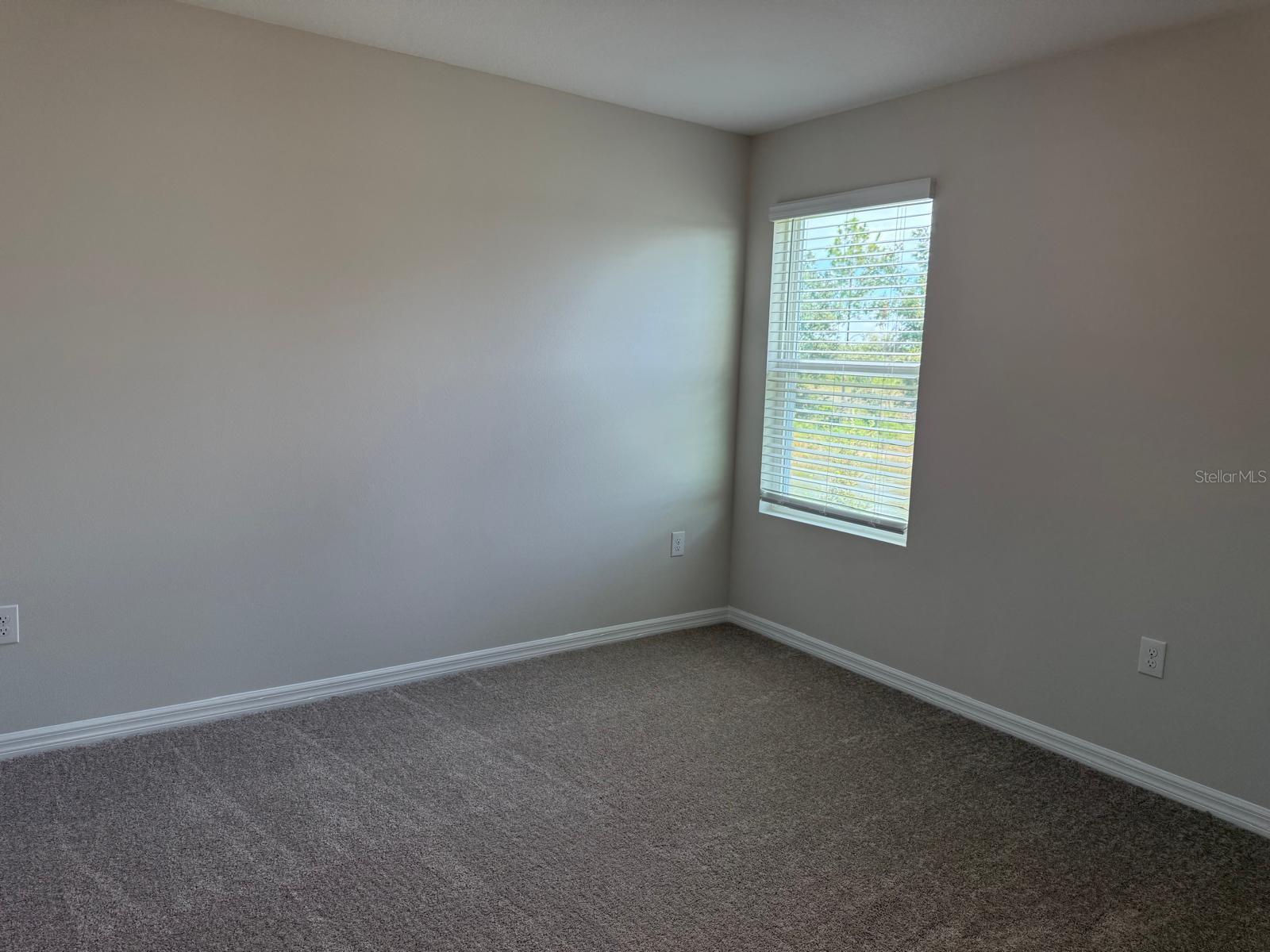 Image 33 of 39 For 37106 Sagemoor Drive