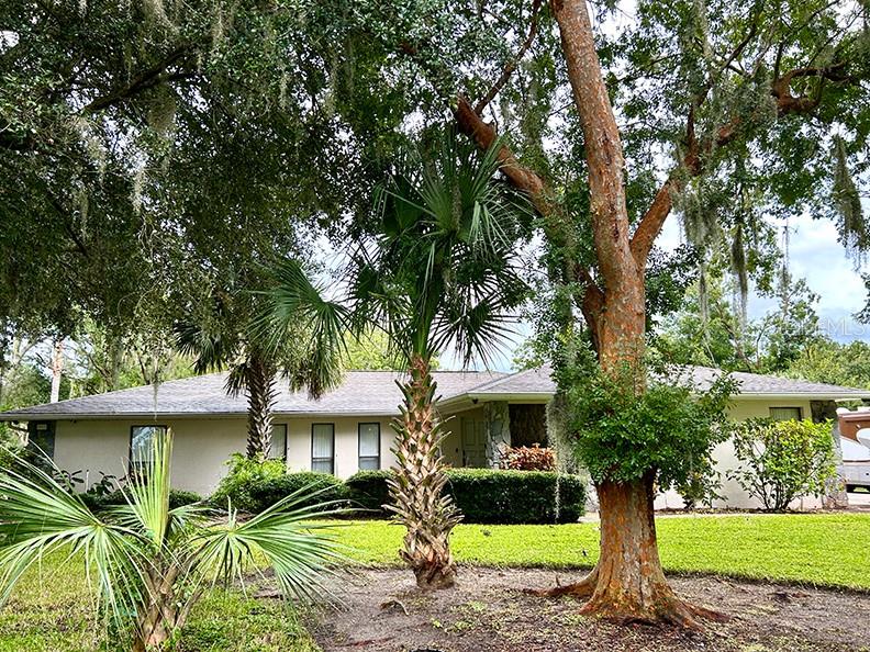 Image 3 of 49 For 18550 Lake Emma Drive