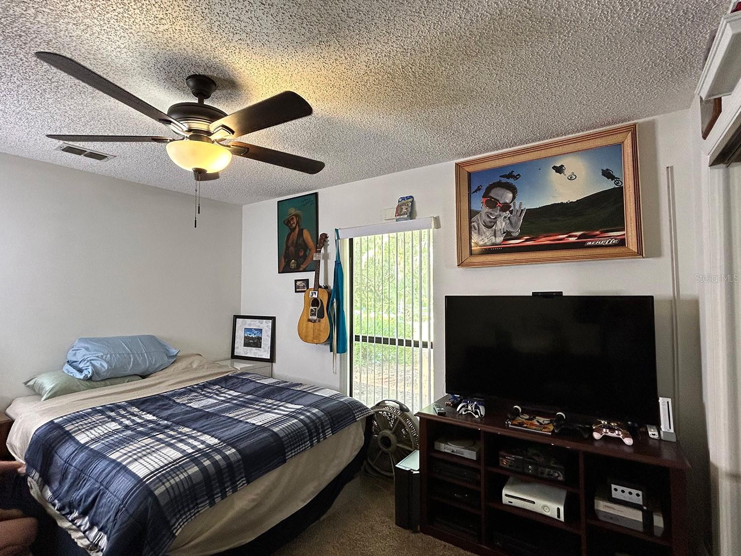 Image 41 of 49 For 18550 Lake Emma Drive
