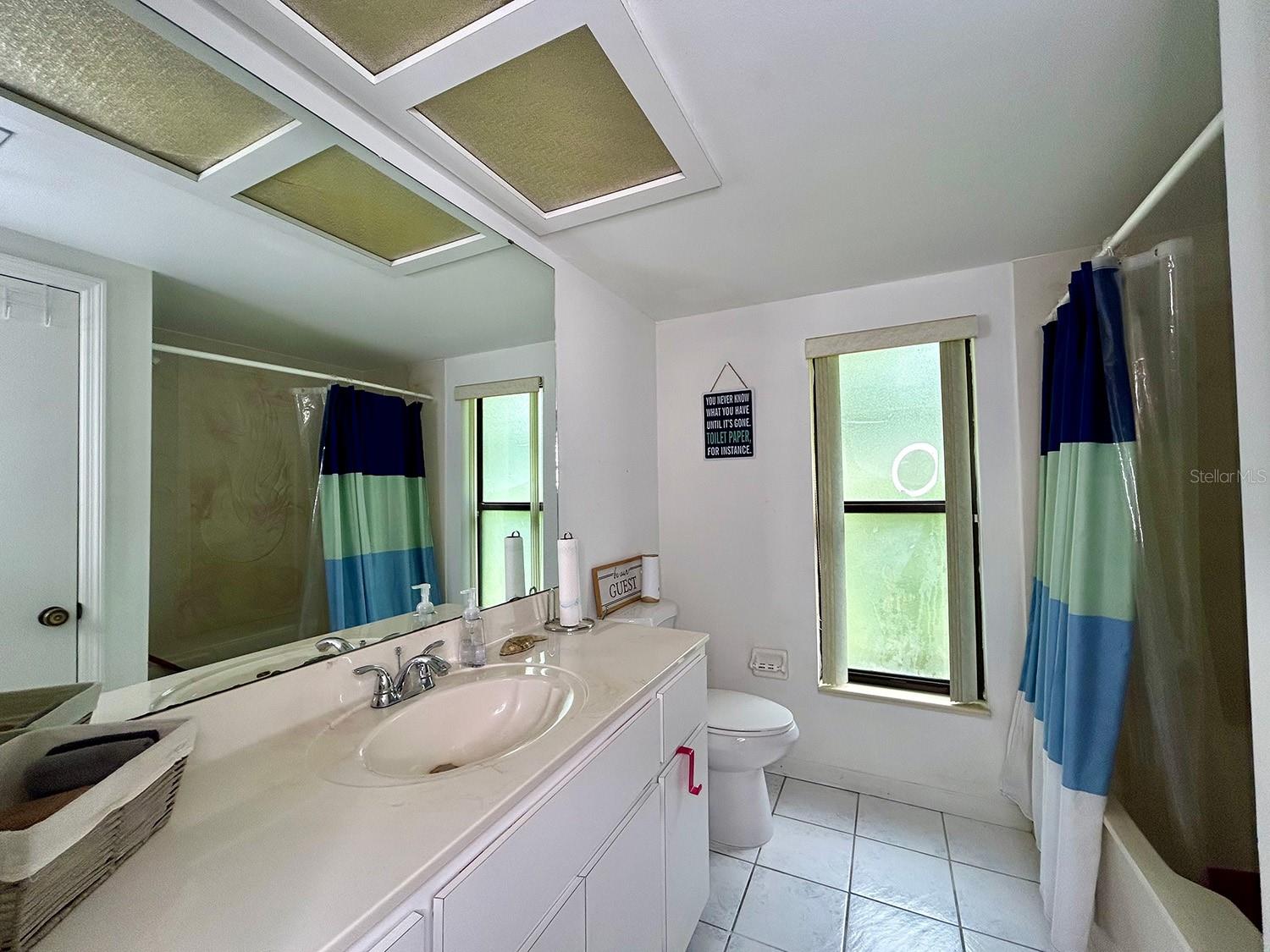 Image 42 of 49 For 18550 Lake Emma Drive