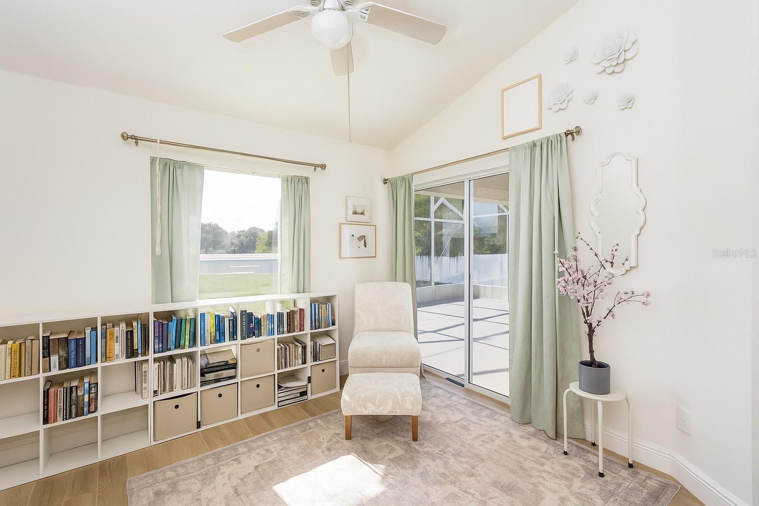 Image 12 of 33 For 2902 Caroline Victoria Court