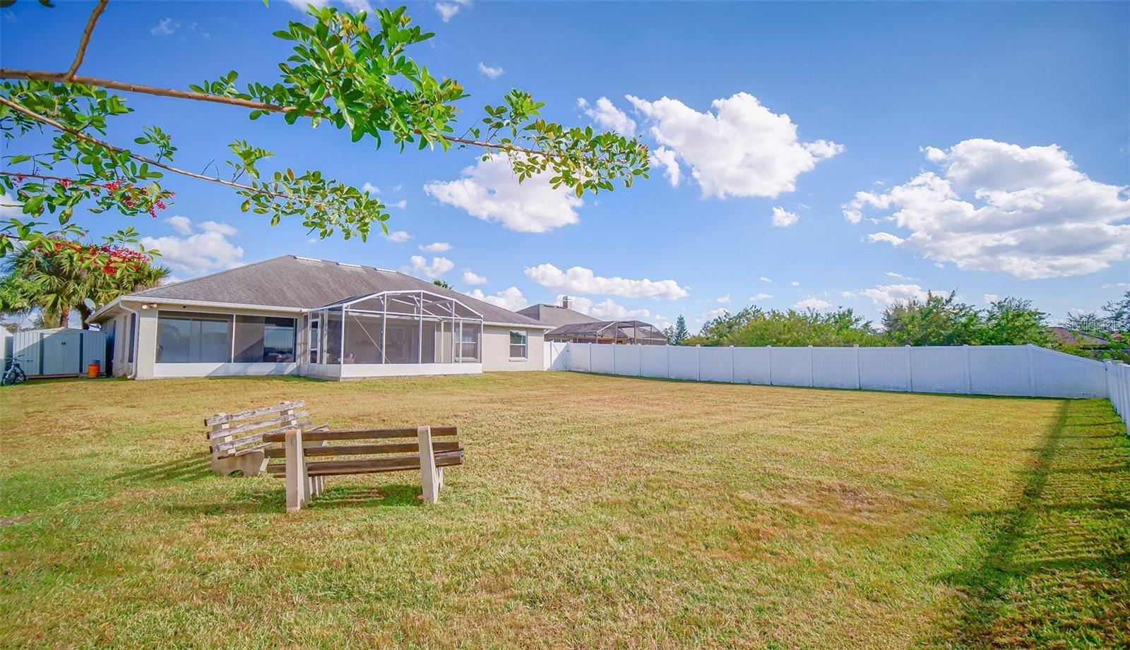 Image 20 of 33 For 2902 Caroline Victoria Court