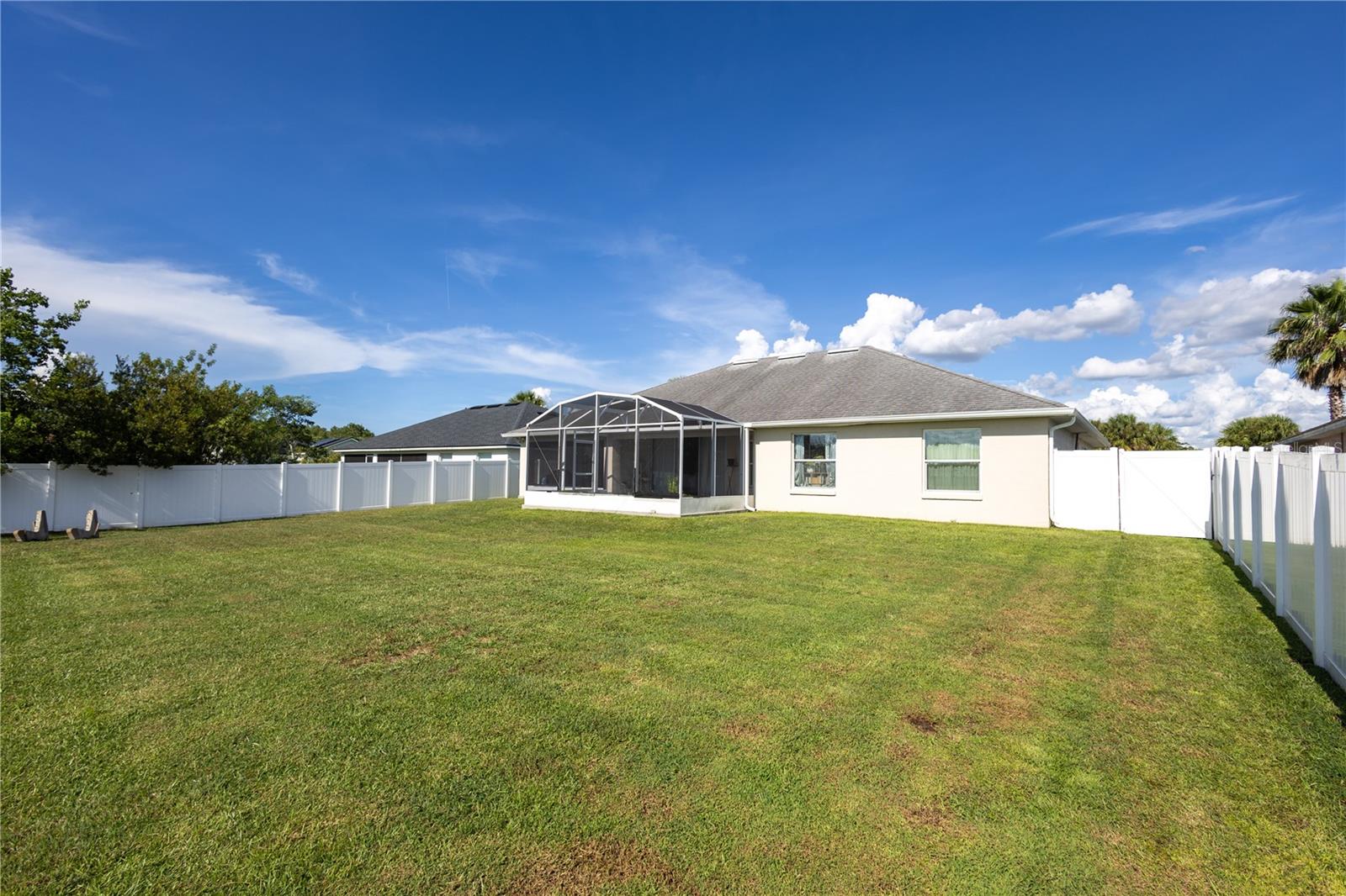 Image 21 of 33 For 2902 Caroline Victoria Court