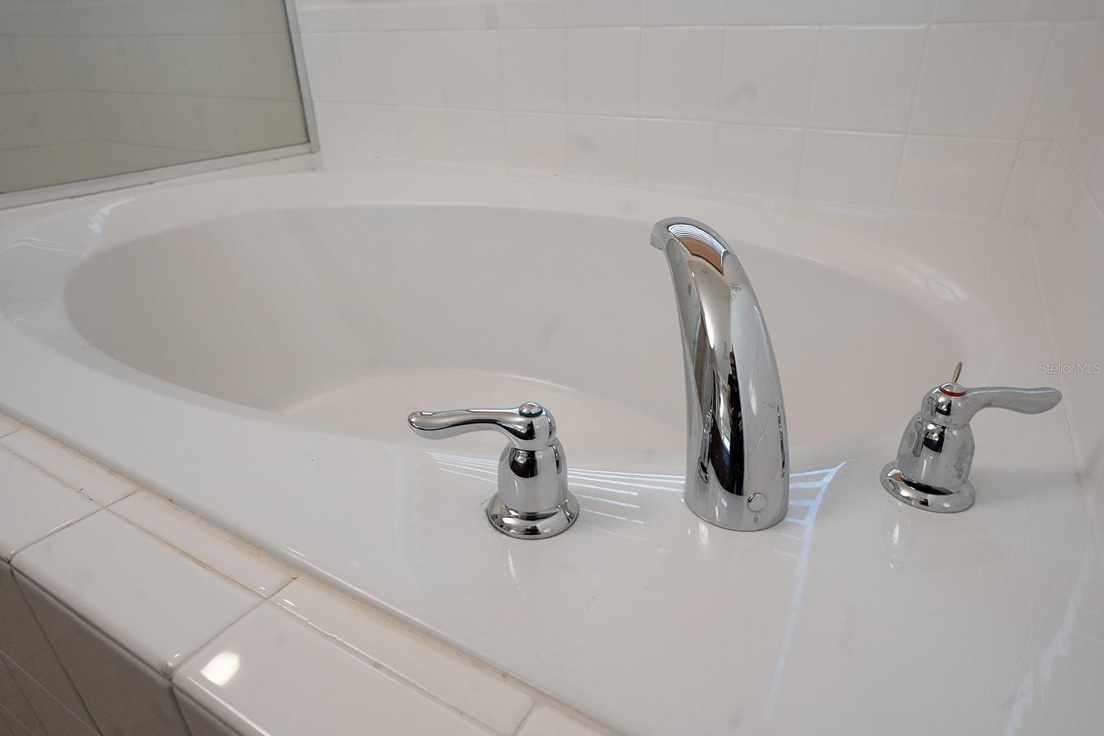 Image 48 of 59 For 2905 Summer Green Trail