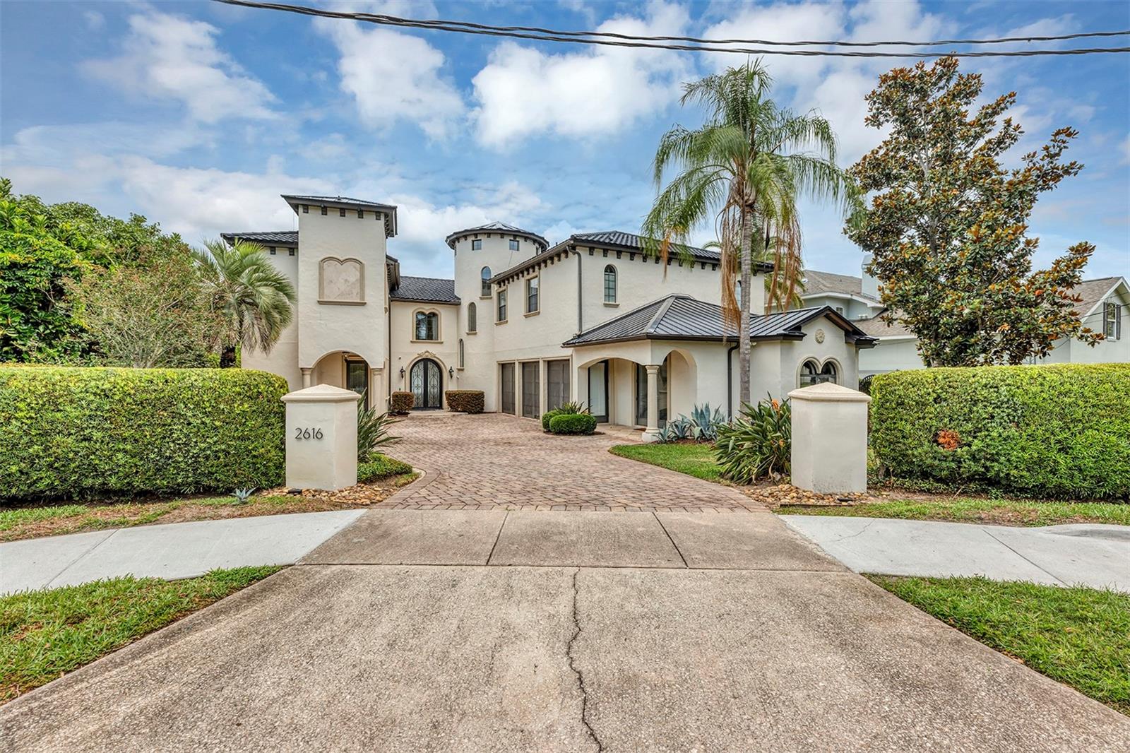 Image 2 of 100 For 2616 Westmoreland Drive