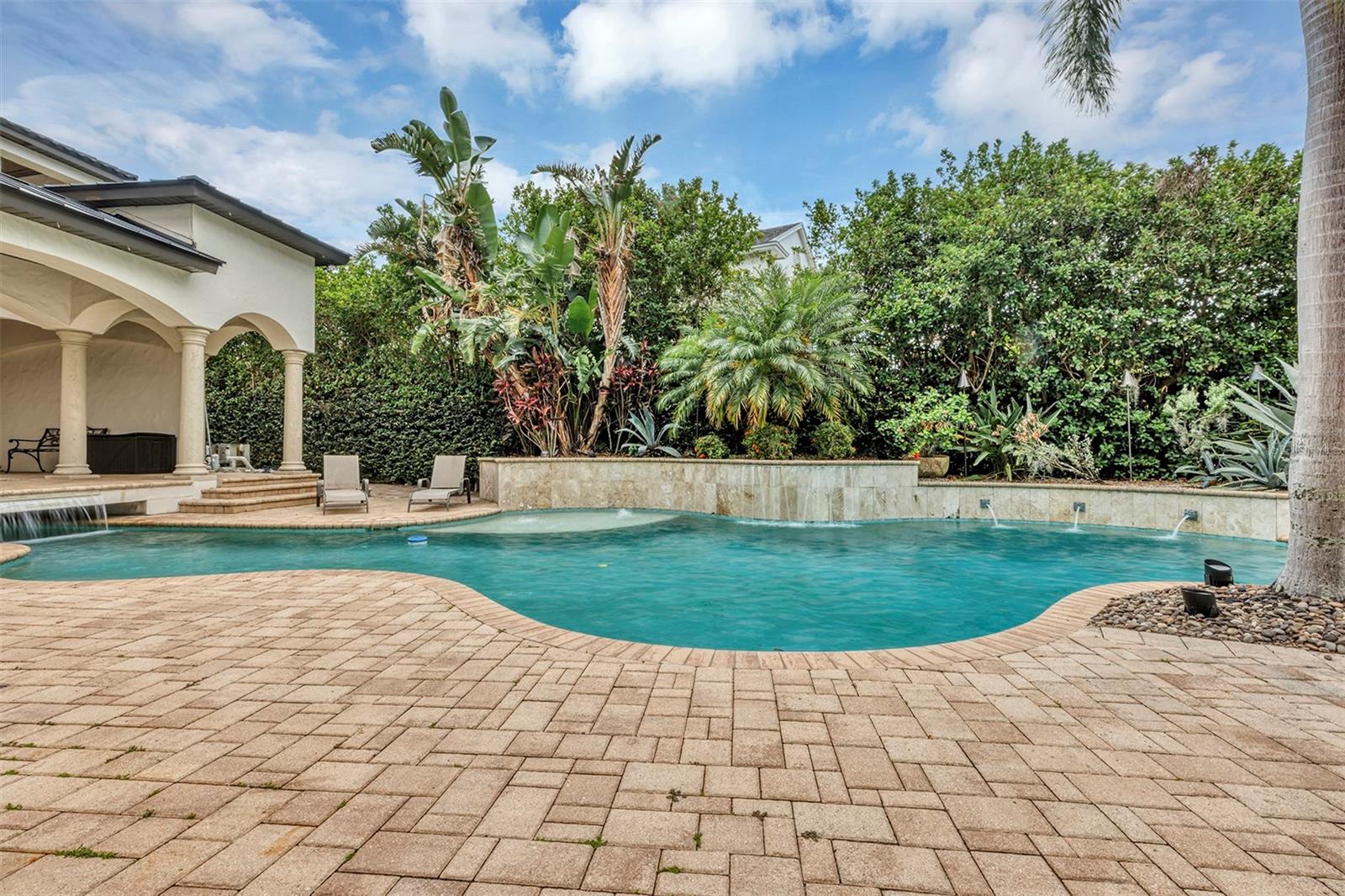Image 94 of 100 For 2616 Westmoreland Drive