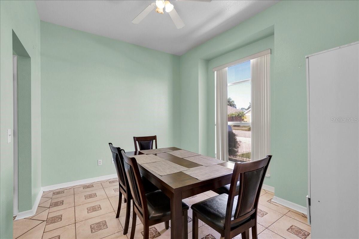 Image 4 of 23 For 2554 Smithfield Drive