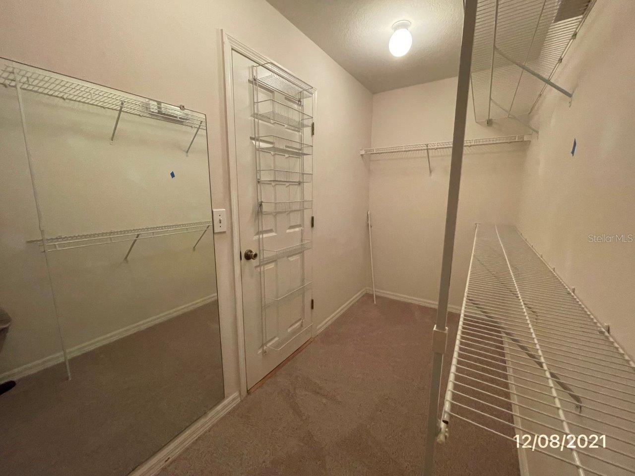 Image 14 of 23 For 551 Farmingham Court