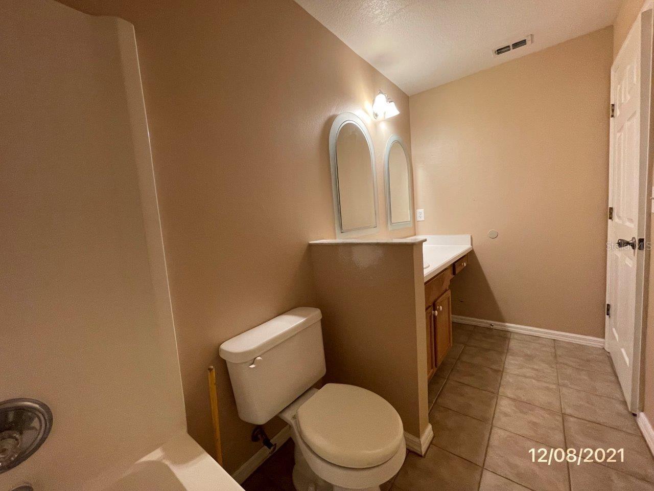 Image 19 of 23 For 551 Farmingham Court