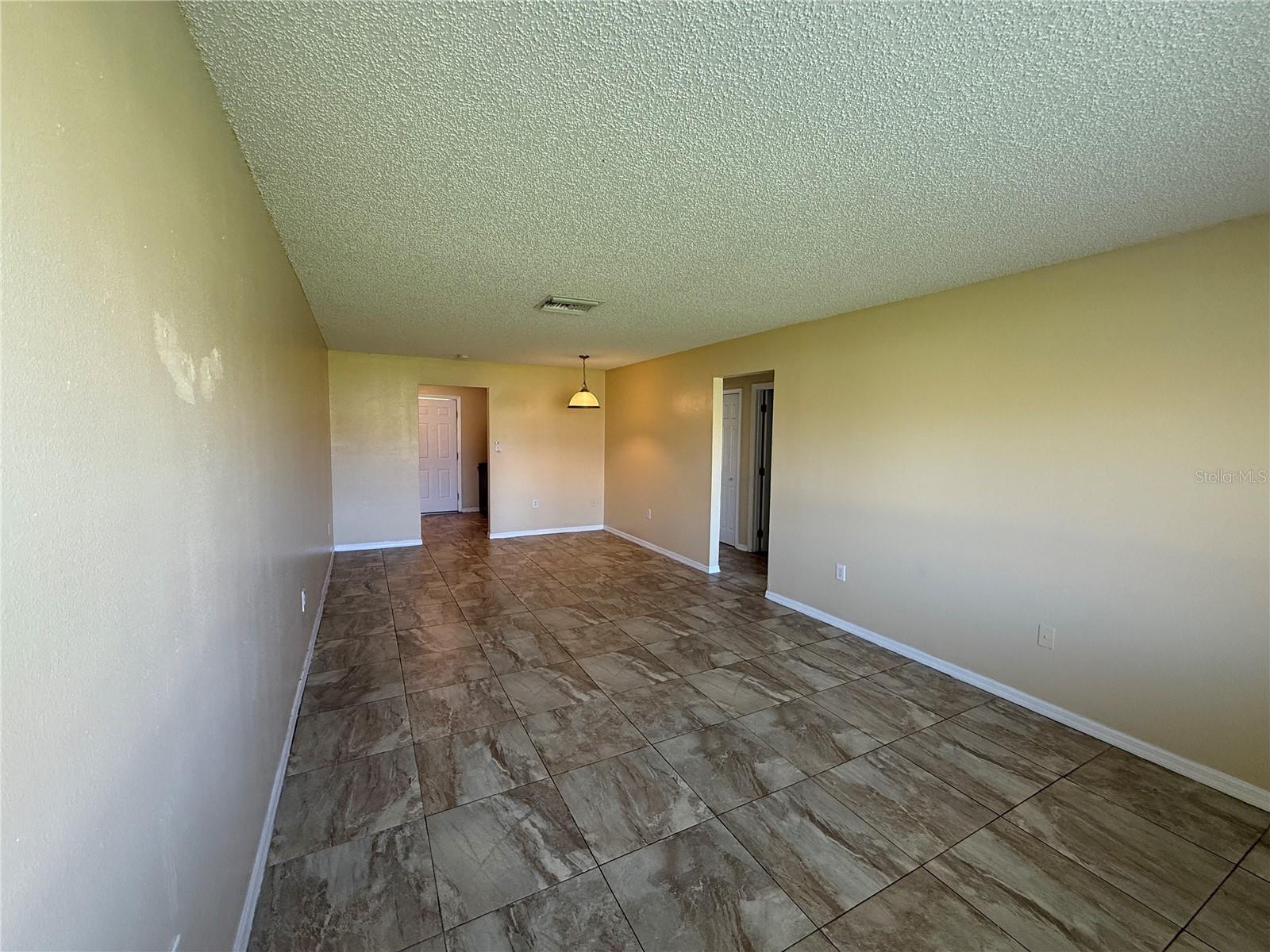 Image 6 of 18 For 2744 Botts Landing Road 1302