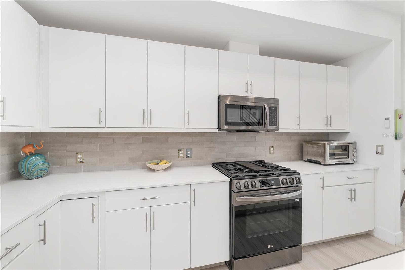 Image 19 of 53 For 3289 50th Drive
