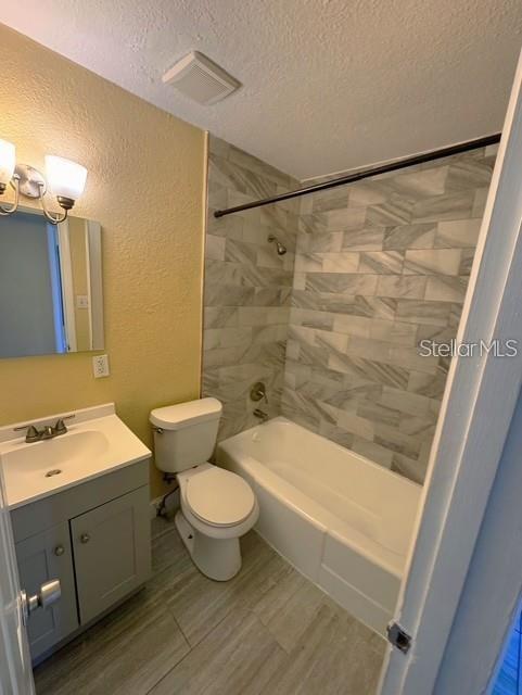 Image 6 of 12 For 7618 Arezzo Avenue