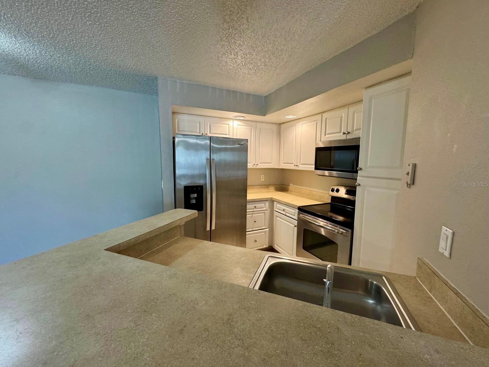 Image 5 of 20 For 4560 Commander Drive 1321