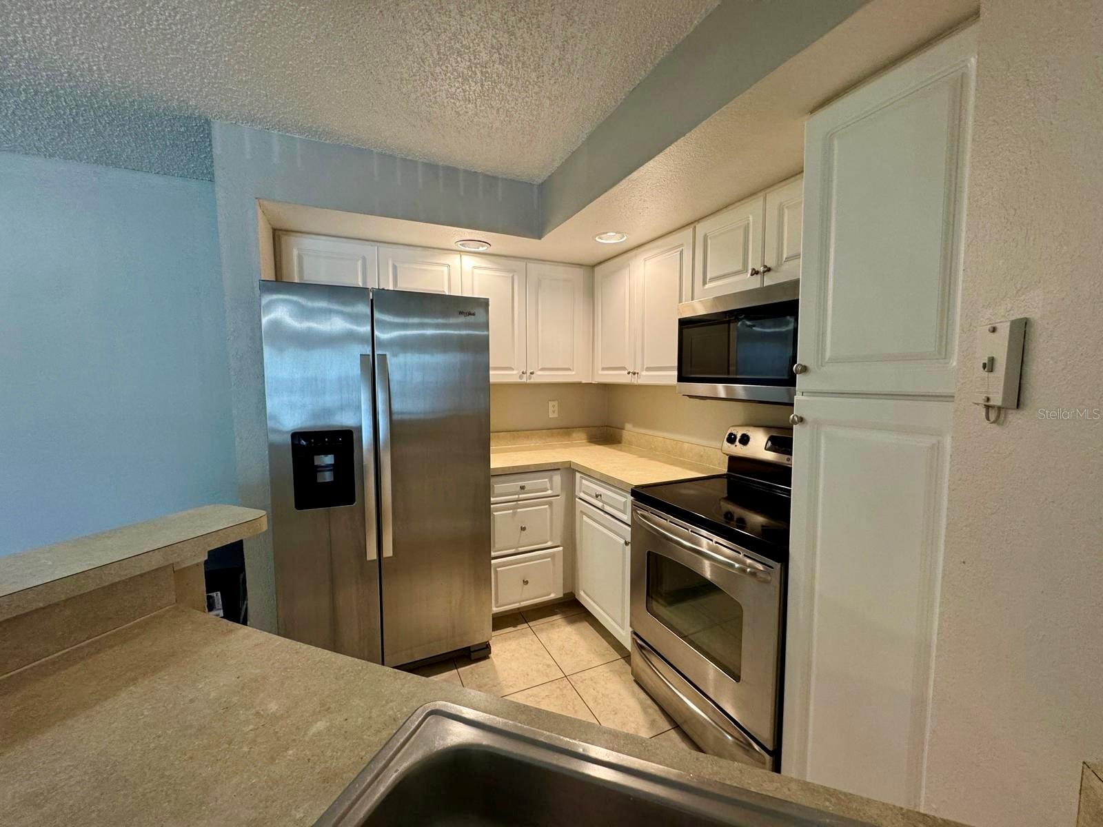 Image 6 of 20 For 4560 Commander Drive 1321