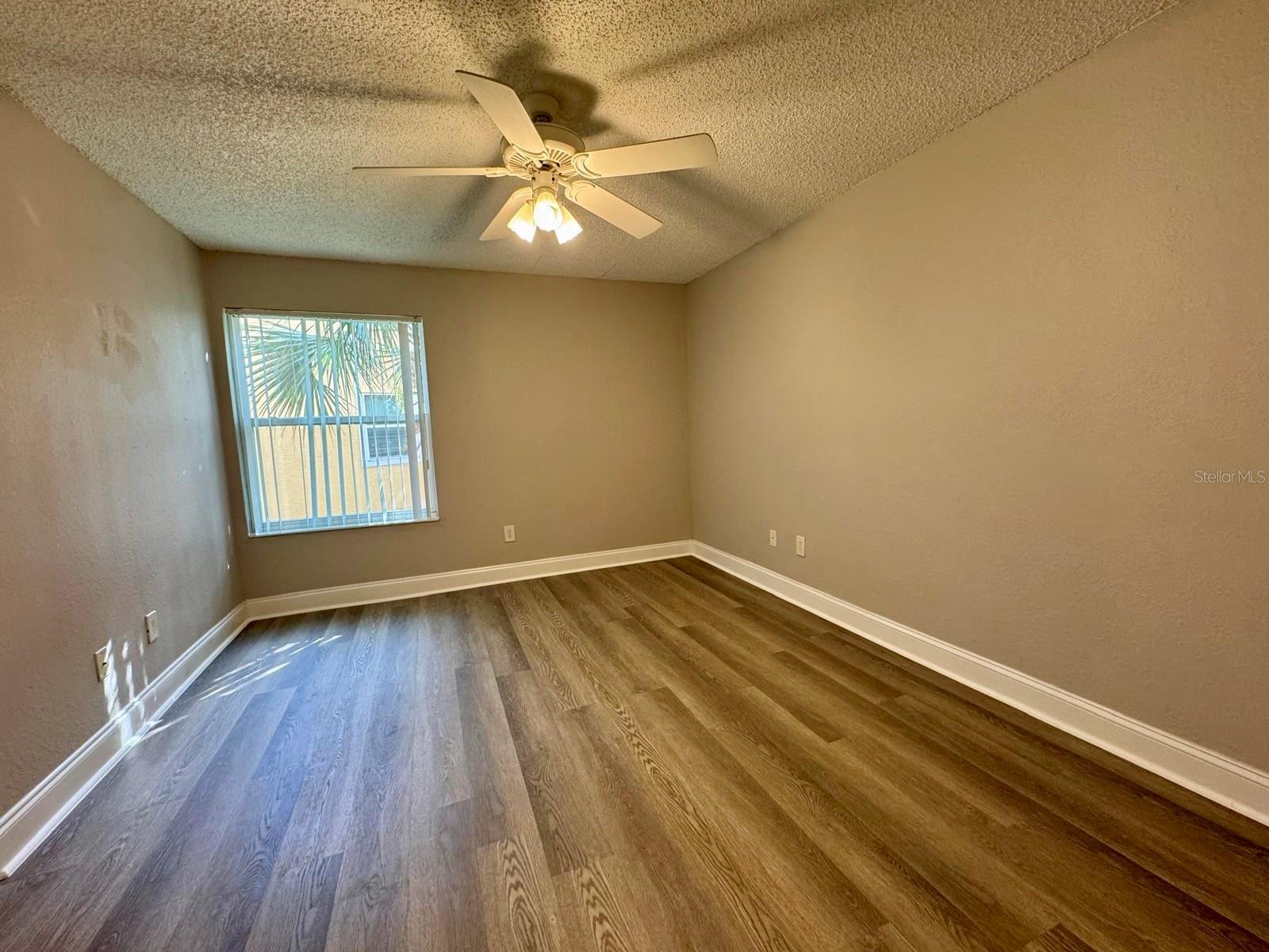 Image 7 of 20 For 4560 Commander Drive 1321