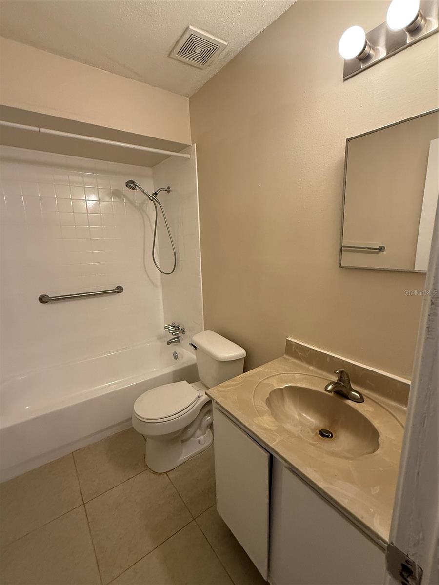 Image 7 of 12 For 2744 Botts Landing Road 702