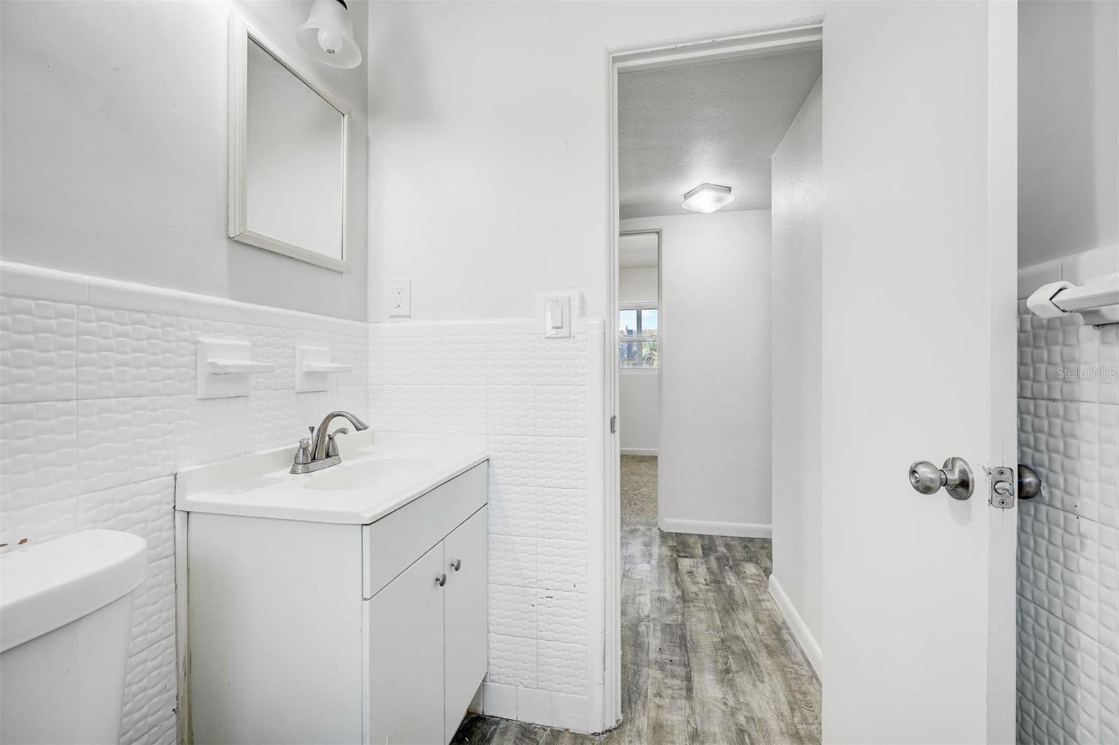 Image 18 of 28 For 5211 Bonnie Brae Circle