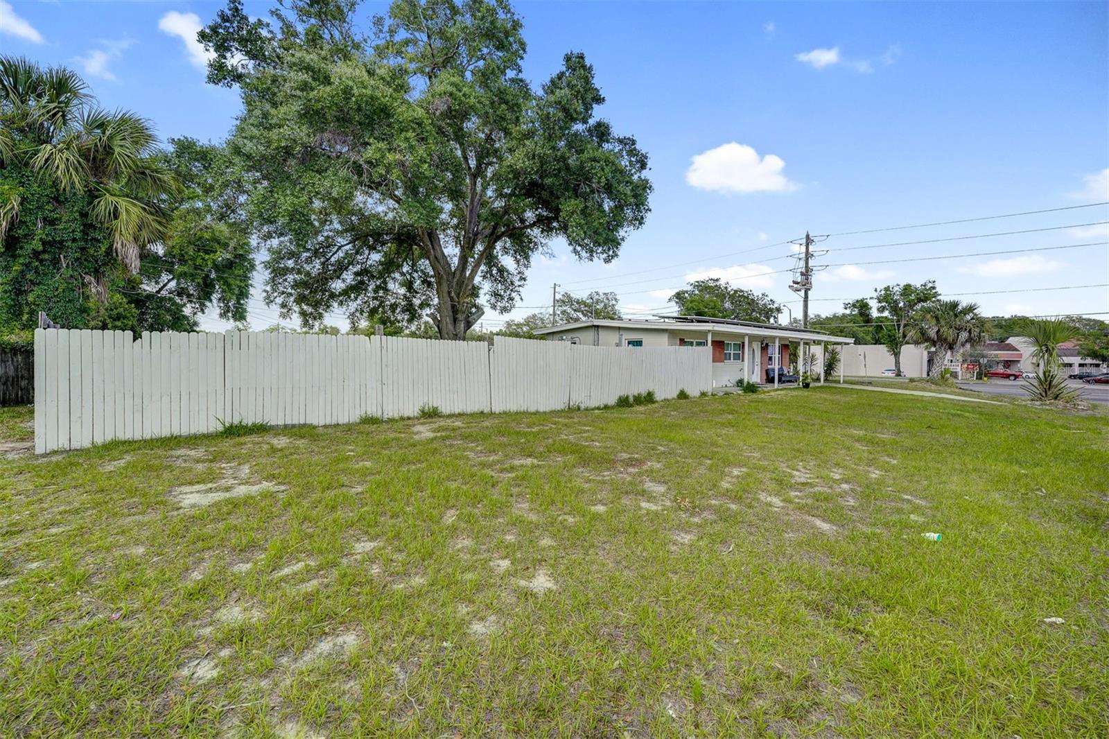 Image 3 of 28 For 5211 Bonnie Brae Circle